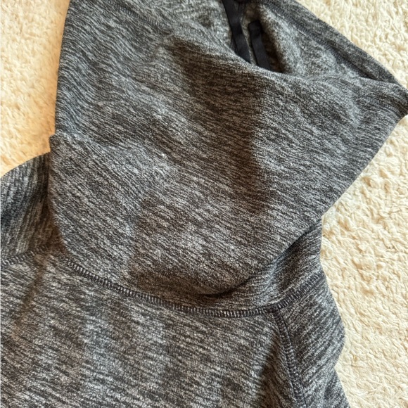 5/$20 Reebok fleece pullover - Picture 5 of 6
